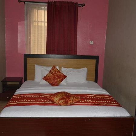 Esporta Suites Yaba Lagos Eksteriør billede