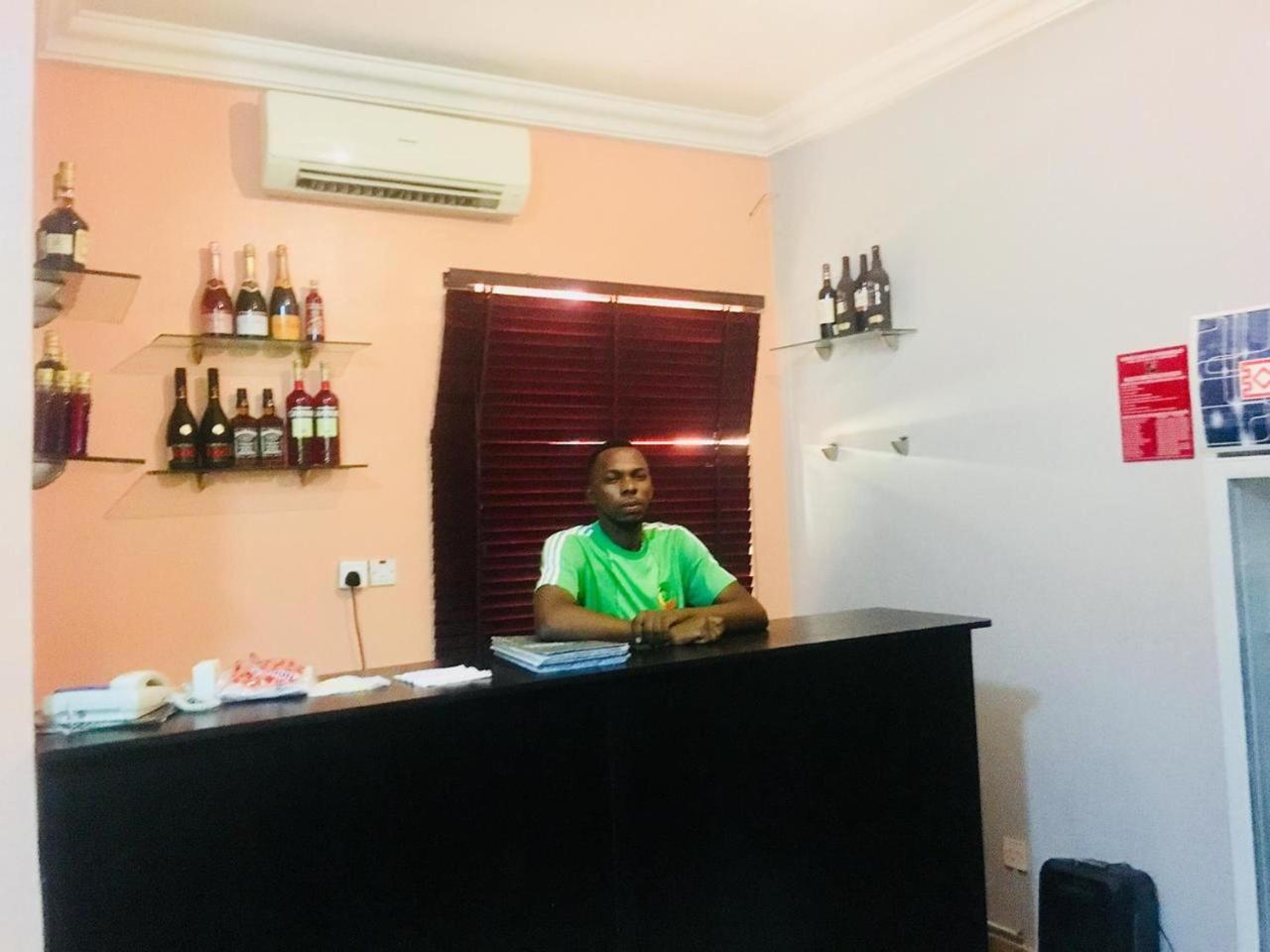 Esporta Suites Yaba Lagos Eksteriør billede